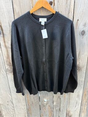 Neiman Marcus Cashmere cardigan sweater